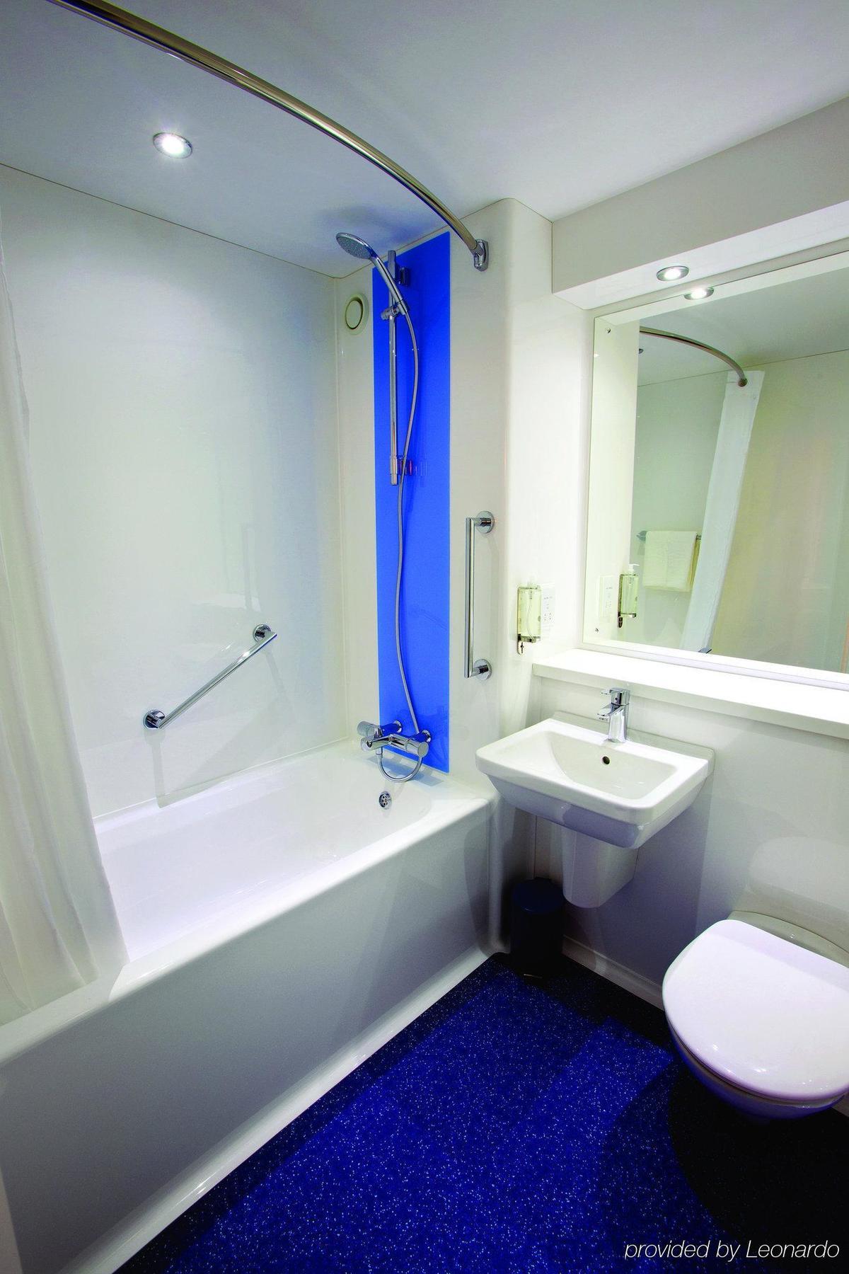 Travelodge Aberdeen Central Eksteriør billede