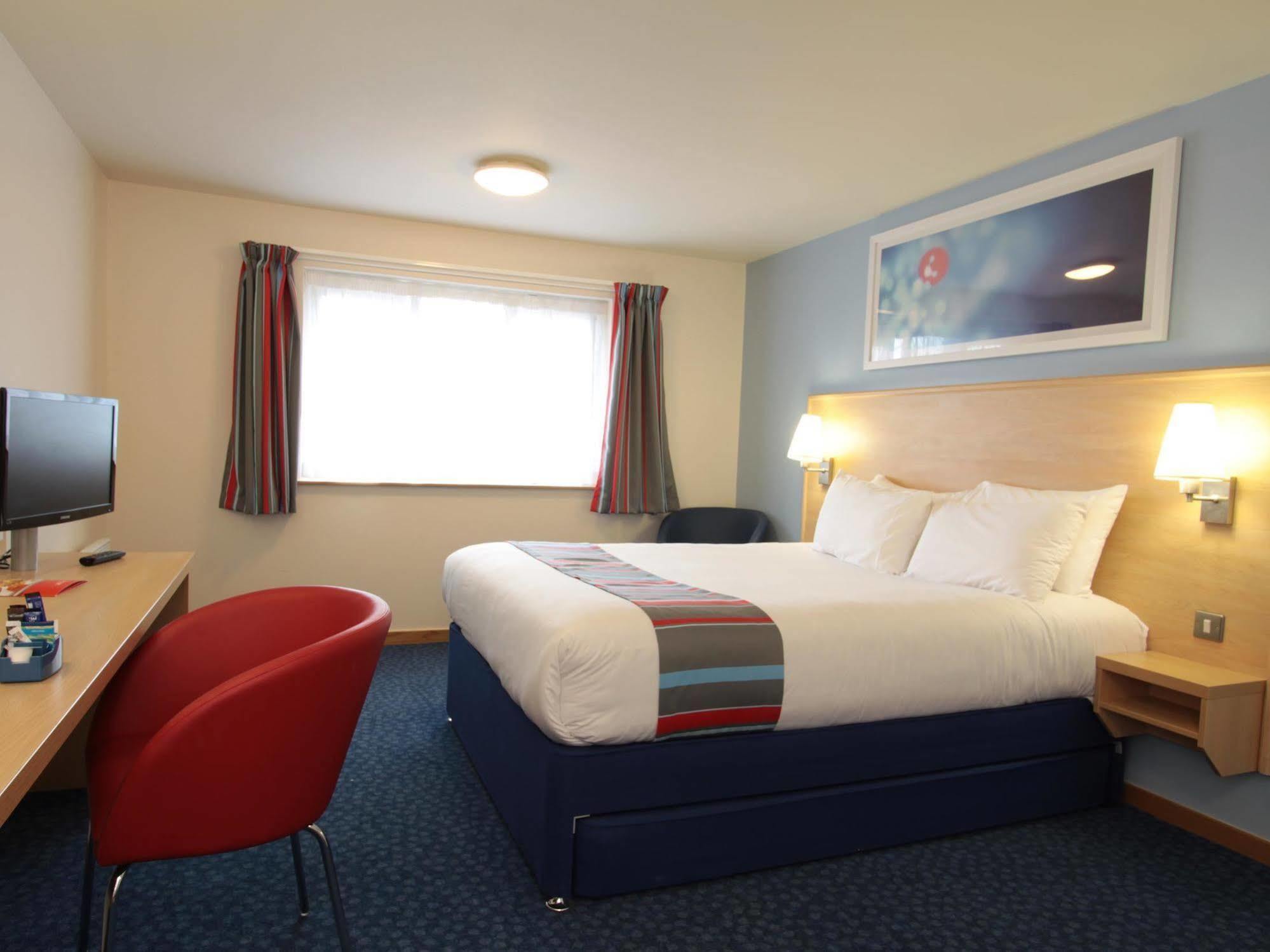 Travelodge Aberdeen Central Eksteriør billede