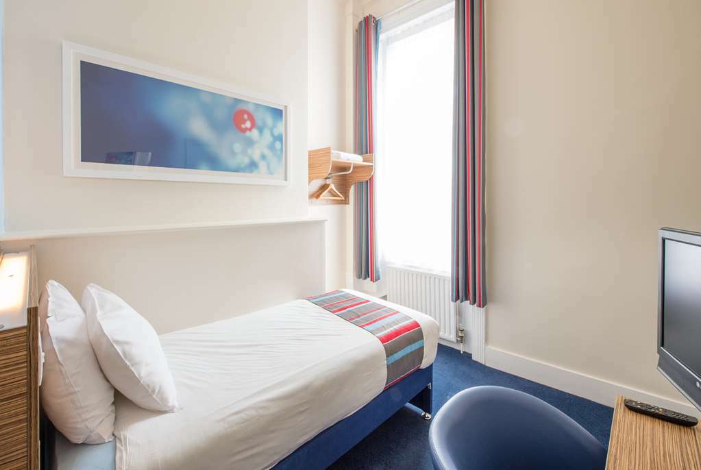 Travelodge Aberdeen Central Værelse billede