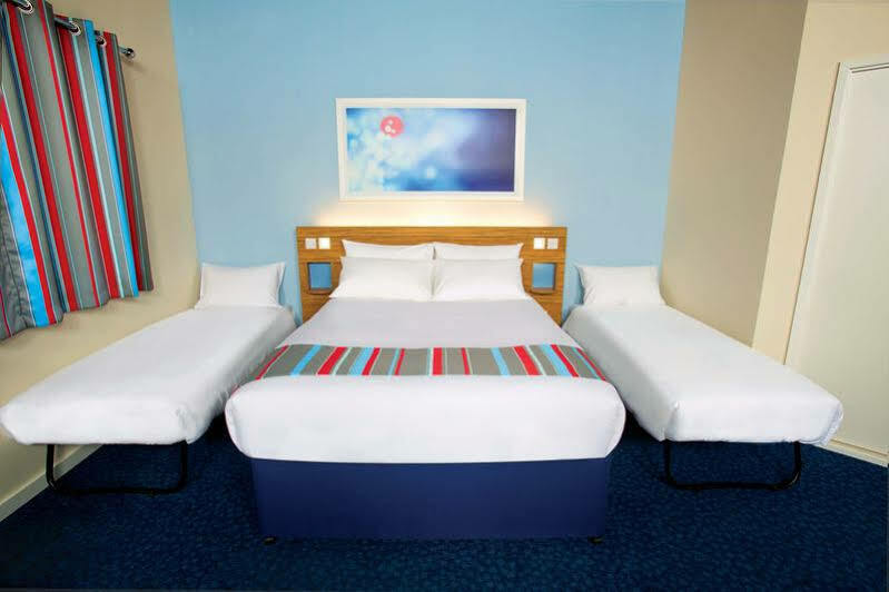 Travelodge Aberdeen Central Eksteriør billede